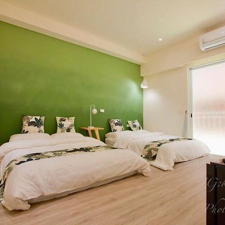 Red Vacation Rental Heng-ch'un Buitenkant foto