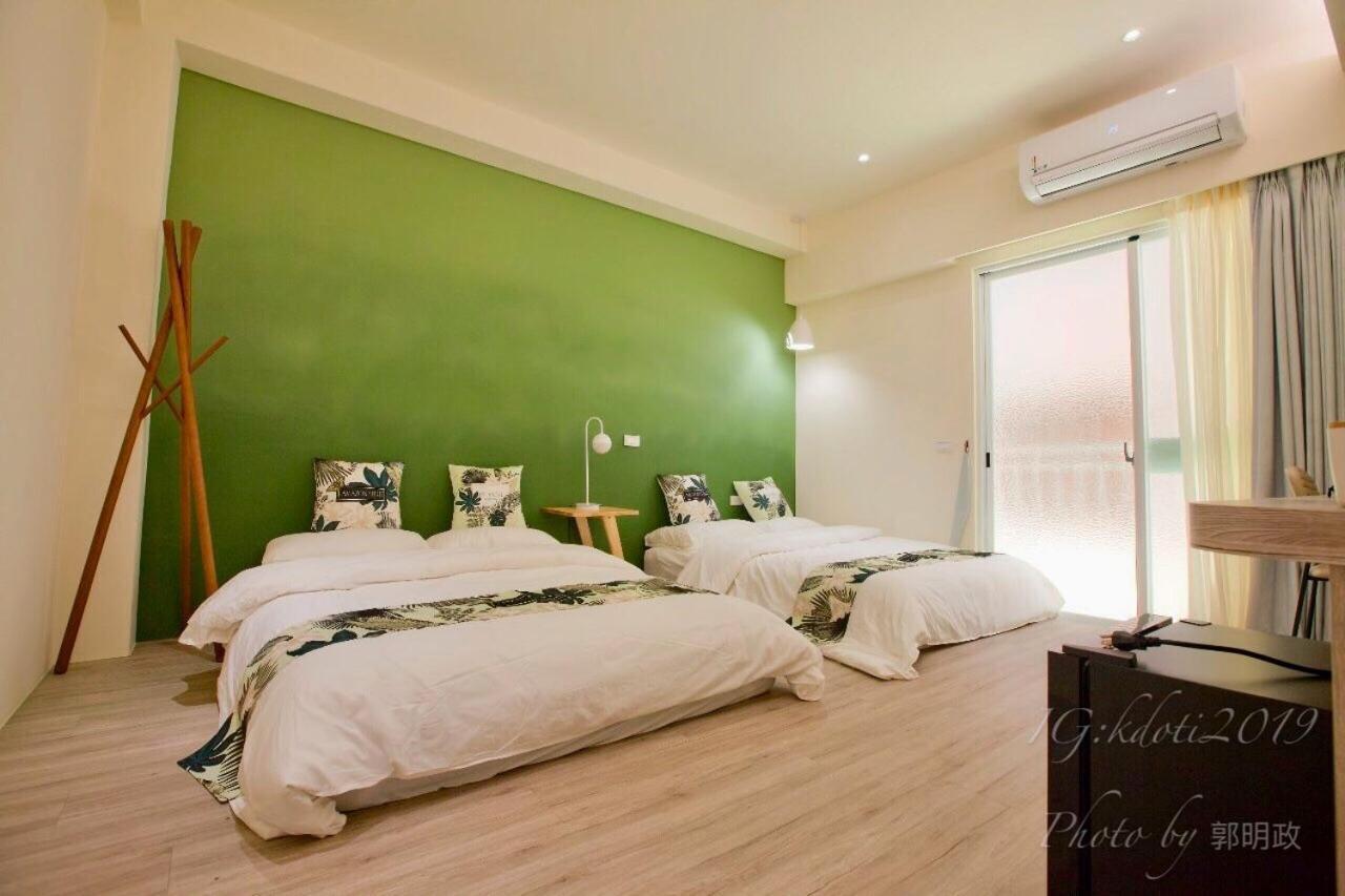 Red Vacation Rental Heng-ch'un Buitenkant foto