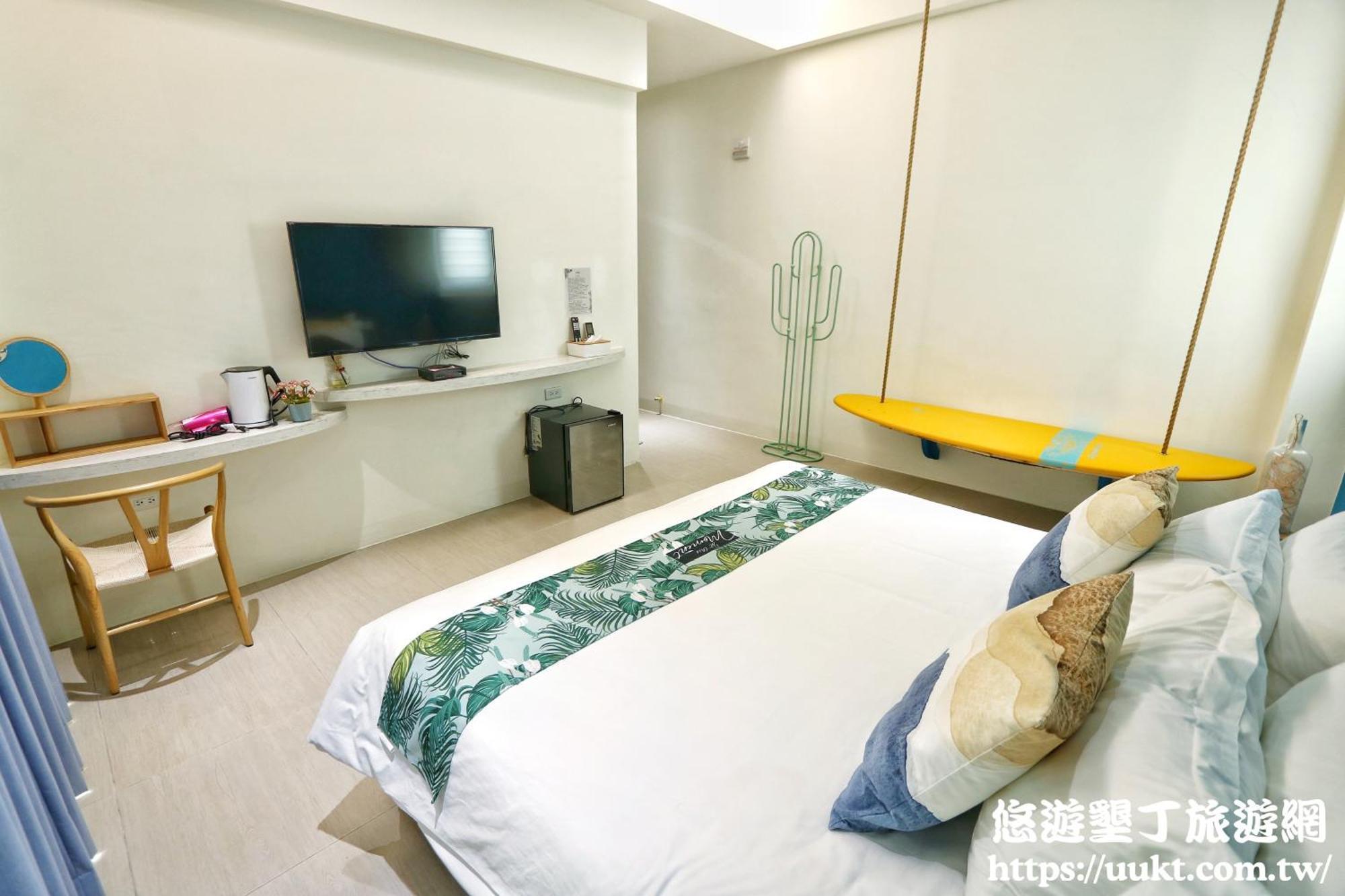 Red Vacation Rental Heng-ch'un Buitenkant foto
